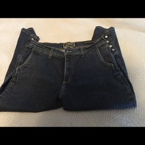 NYDJ dark wash, snap hems sz 8